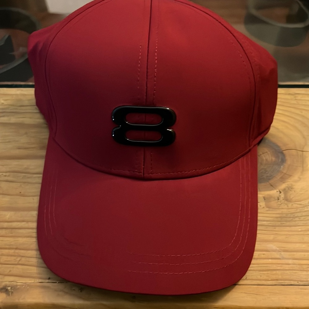 Layer 8 Running Cap in Maroon NWT